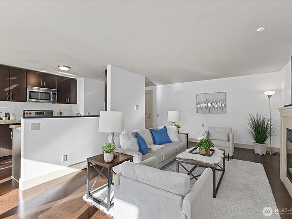 2nd image of 23015 Edmonds Way #A307