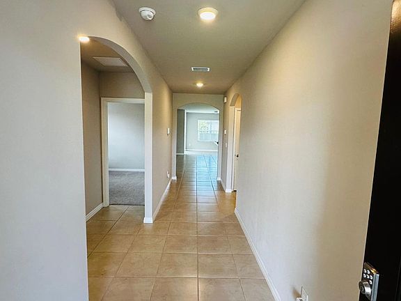 5th image of 3006 NE 7th Pl
