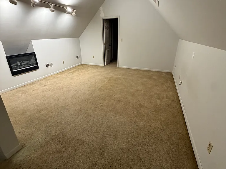 1712 Woodrow Dr — Photo 10