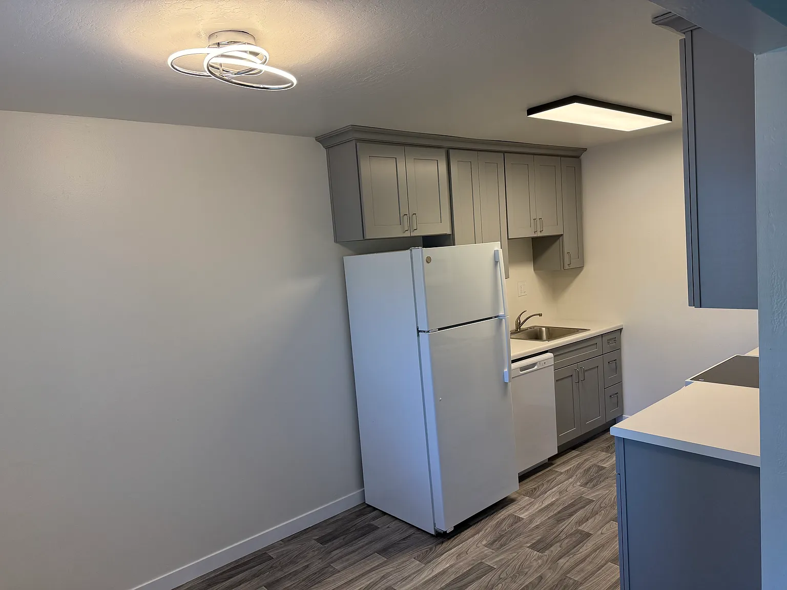 2 bed, 800 sqft, $3,500 — Photo 4