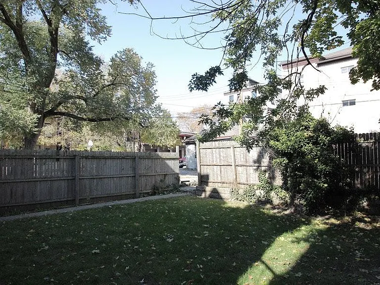 315 Franklin Ave #1 — Photo 9