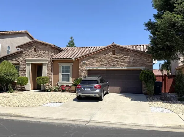 3257 Twain Ave, Clovis, CA 93619