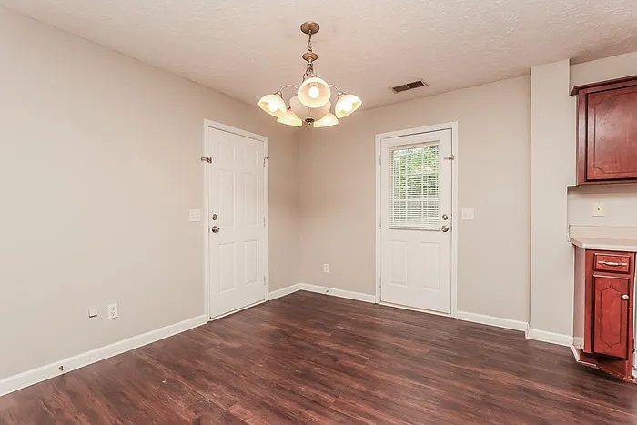 534 Wildwood Dr — Photo 6