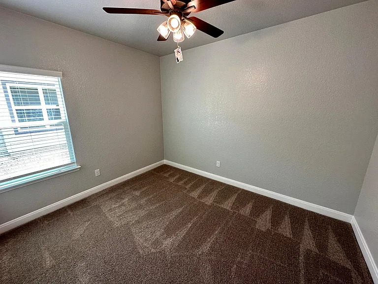 1615 Sideoats Ln — Photo 8