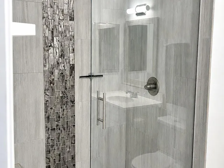 10454 W Palmeras Dr — Photo 15