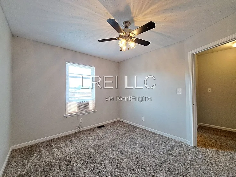 3410 Clingstone Way — Photo 7