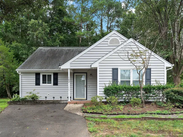 102 Ascot Pl, Chapel Hill, NC 27517