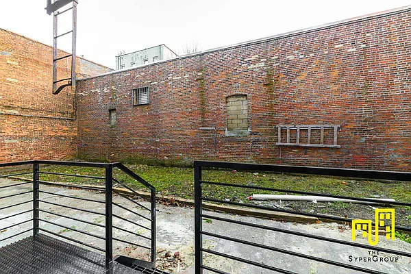 Rented by The Syper Group | media 5