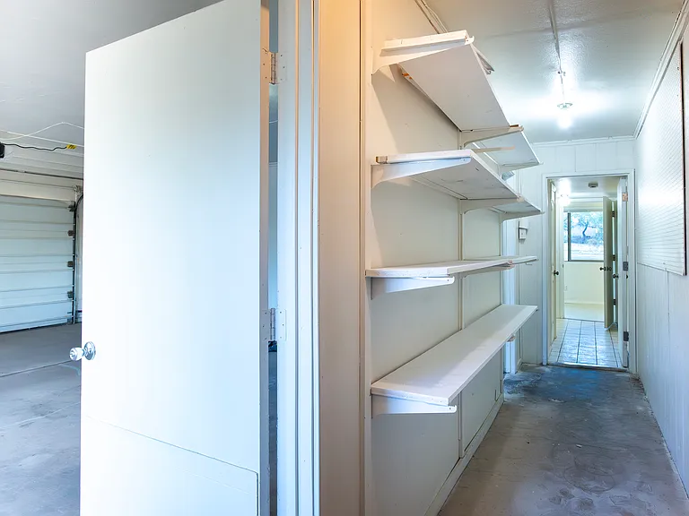 1714 W Meadow Hills Dr — Photo 32