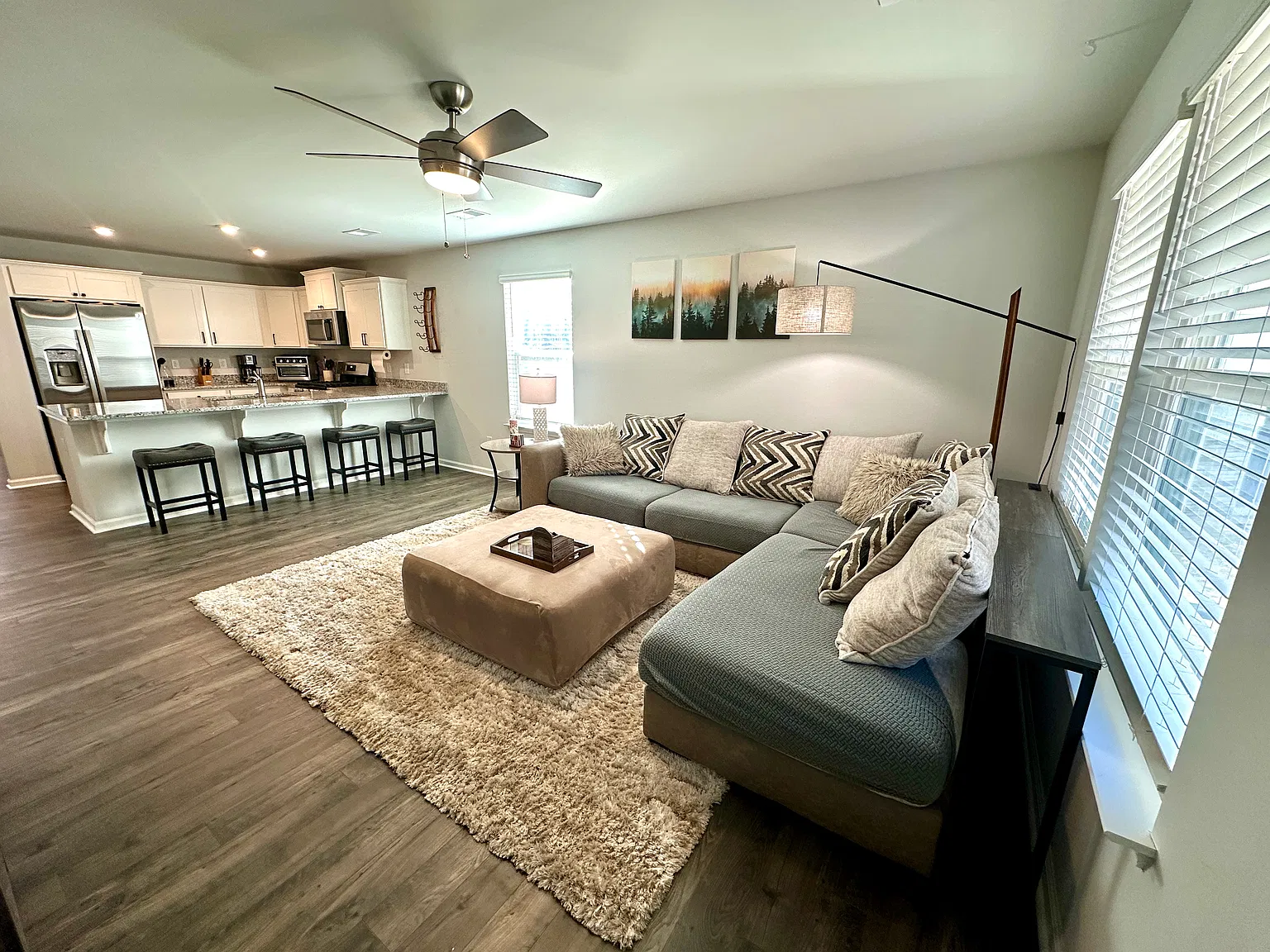 3 bed, 1635 sqft, $2,495 — Photo 4