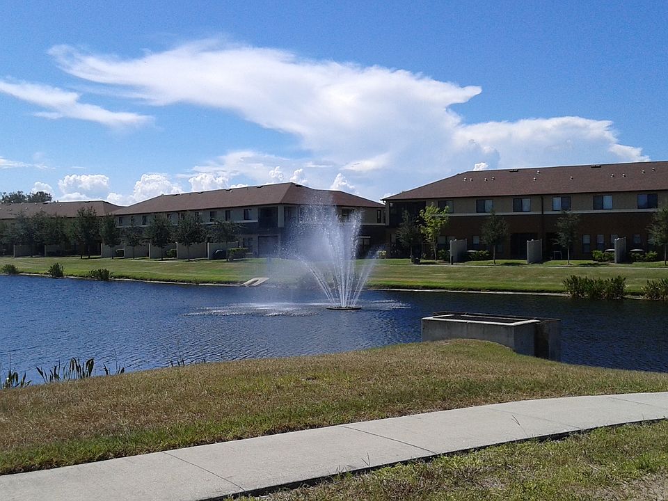 2nd image of 1375 Lara Cir #2