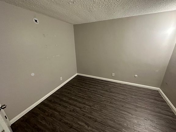 2nd image of 612 N Wilcox Ave APT 23