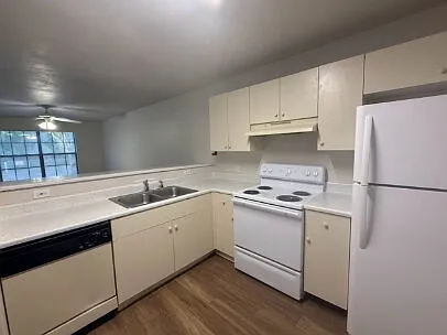 132 Dixie Dr — Photo 5