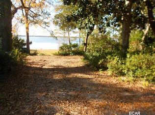 212 Bunkers Cove Rd, Panama City, FL 32401