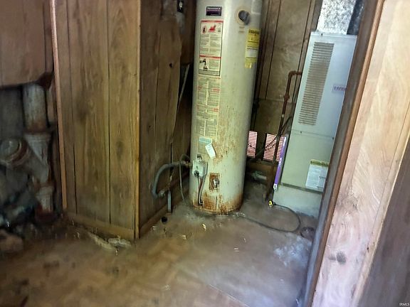 5th image of 422 W 14th St