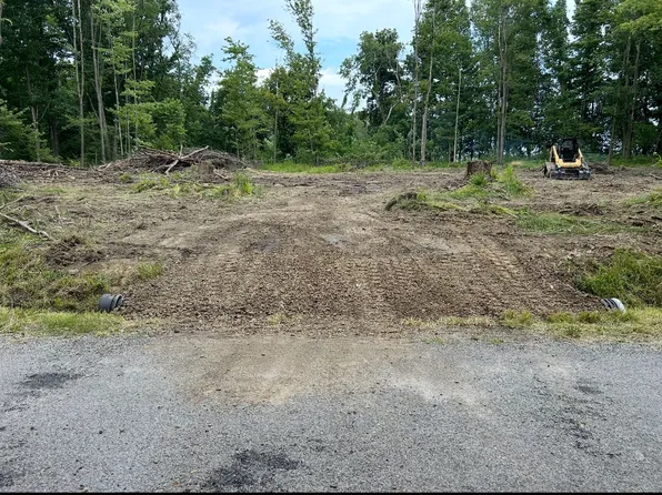 1st St, Linesville, PA 16424