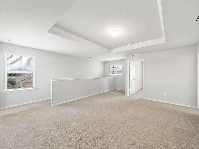 12042 Silver Lgt — Photo 22
