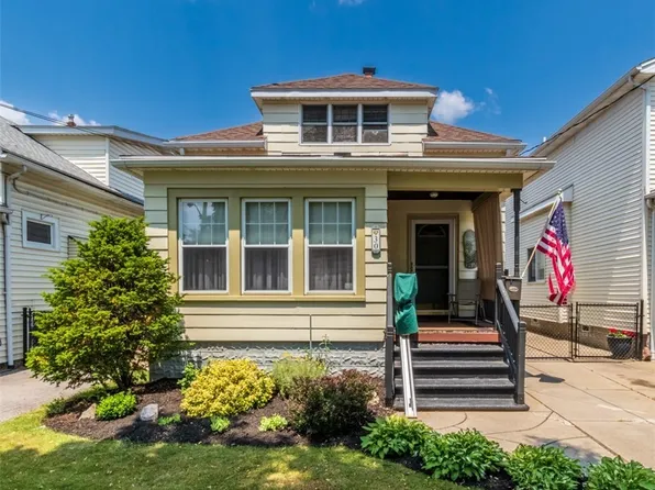 30 Densmore St, Buffalo, NY 14220