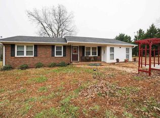 11118 Nowhere Rd, Hull, GA 30646
