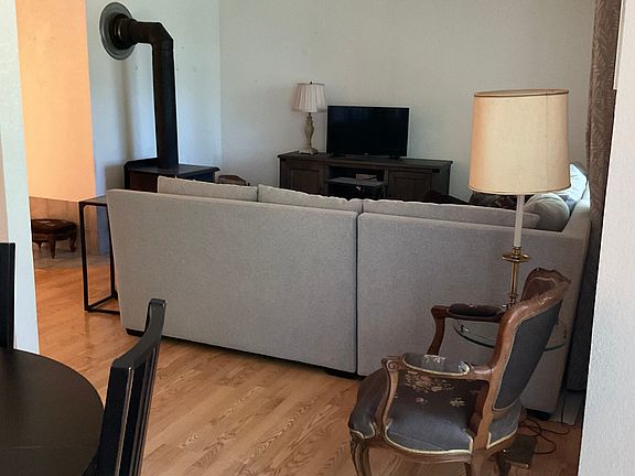 2nd image of 11328 NE 67th St APT 1