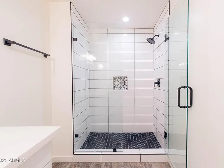 1619 S 15th Ave — Photo 19