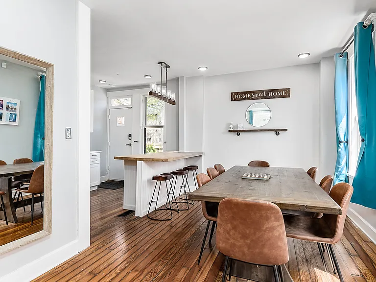 878 Harrison Ave — Photo 9