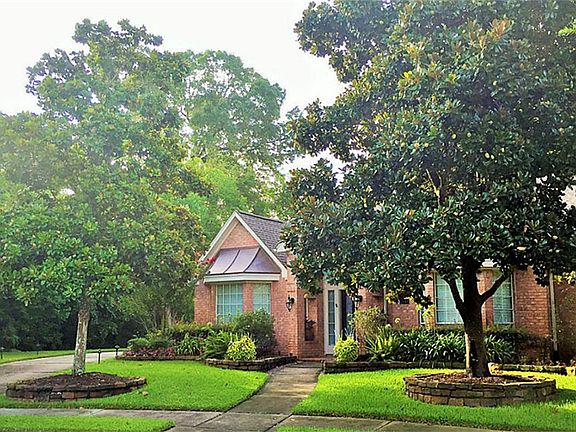 2nd image of 4414 Island Hills Dr