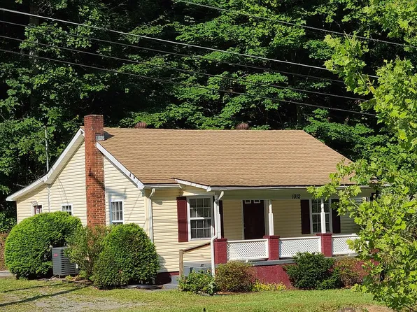 1012 Magic Rd, Vansant, VA 24656