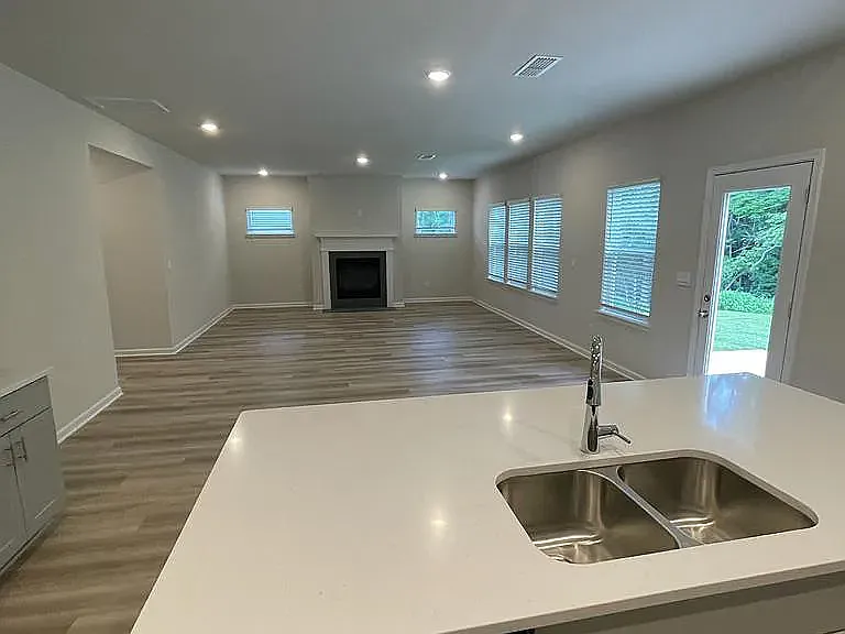 101 Longleaf St — Photo 5