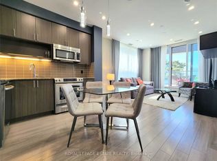 18 Graydon Hall Dr #211-C13, Toronto, ON M3A 0A4