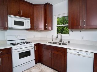 5302 Canoga Ave, Woodland Hills, CA 91364
