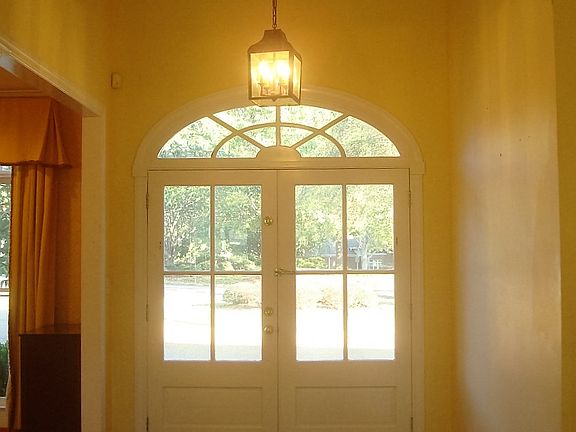 3rd image of 2445 Greenwich Park Cir