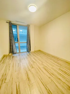 Rented by E Realty International Corp | media 34