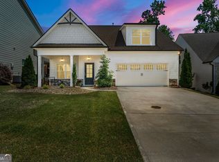 75 Georgian Oaks Ct, Newnan, GA 30265
