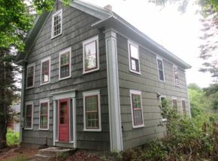 673 River Rd, Henniker, NH 03242