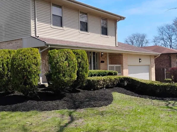 751 Carnation Ln, Matteson, IL 60443