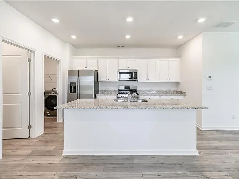 49 Kestrel Dr — Photo 6