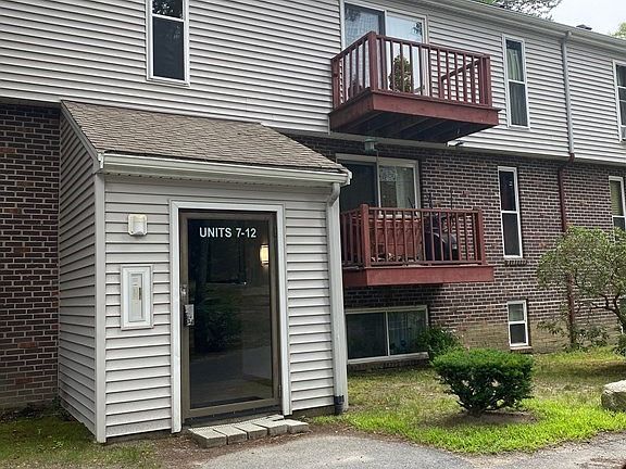 Pine Hills Village Condominiums Plymouth MA Zillow   8b56bf50f498e22f8ffe3975159887c1 Cc Ft 576 