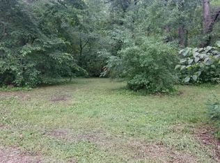 898 Breckenboro Rd, Davis, IL 61019