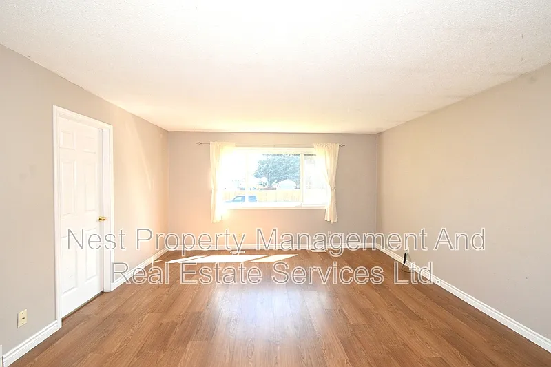 8077 Rochester Cres #A