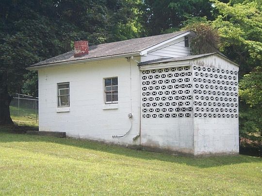 2nd image of 6870 Beach Dr