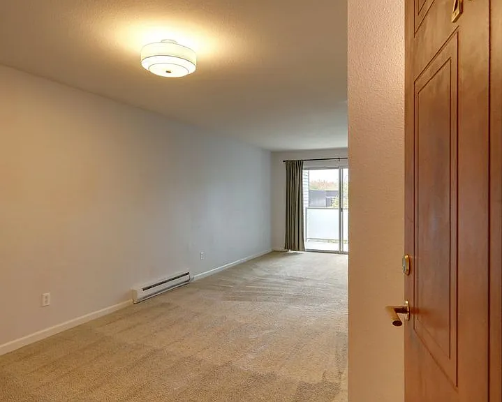 2760 76th Ave SE #204 — Photo 3