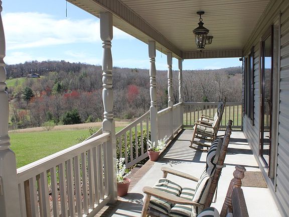 5th image of 467 Deer Meadow Dr