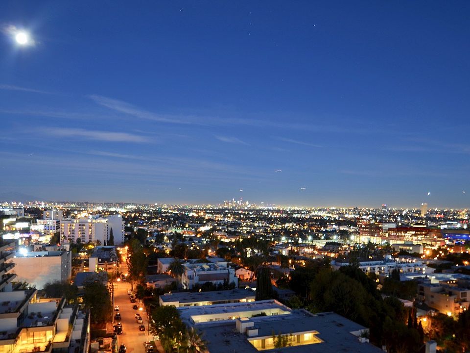 1st image of 999 N Doheny Dr APT 1207