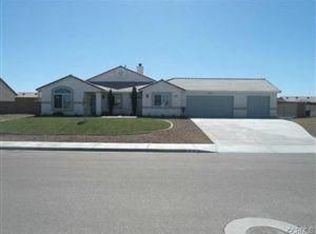 21249 Glenora Dr, Apple Valley, CA 92308
