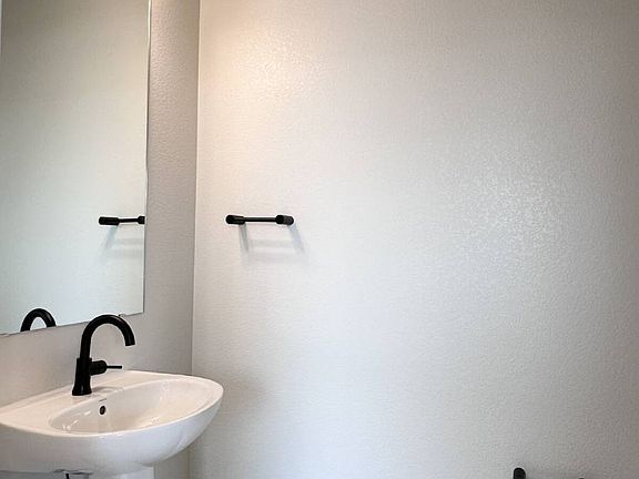 5th image of 2723 W 167th Pl