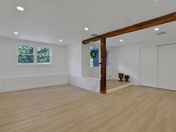 4th image of 53 Henry St