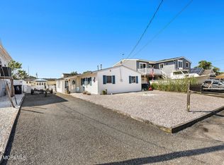 19 Lake Superior Dr, Little Egg Harbor, NJ 08087
