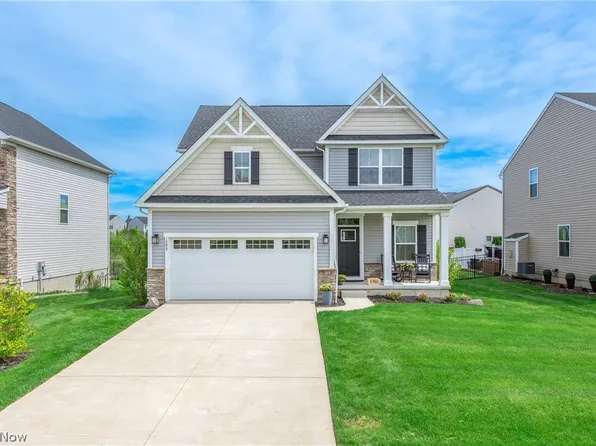 1595 Crescent Dr, Streetsboro, OH 44241