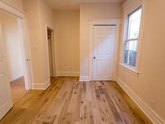 5th image of 390 Sanford Ave APT 1
